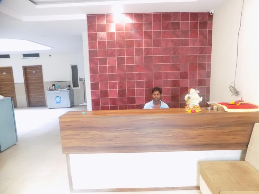 Hotel Tathastu Ujjain Eksteriør billede
