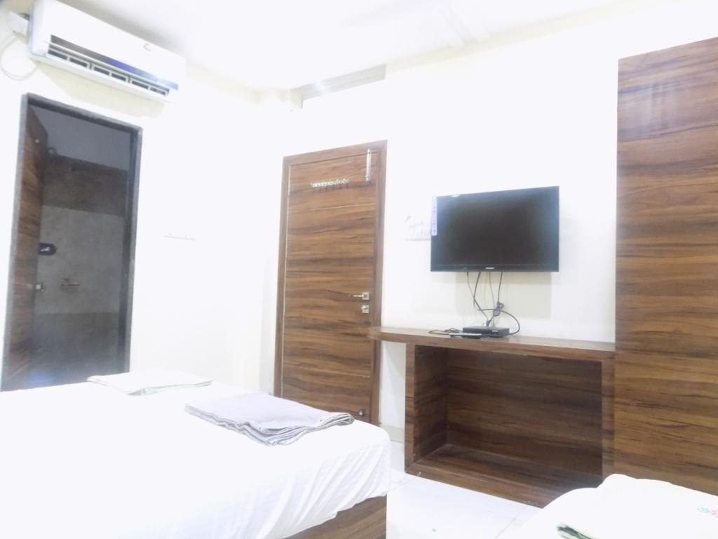 Hotel Tathastu Ujjain Eksteriør billede