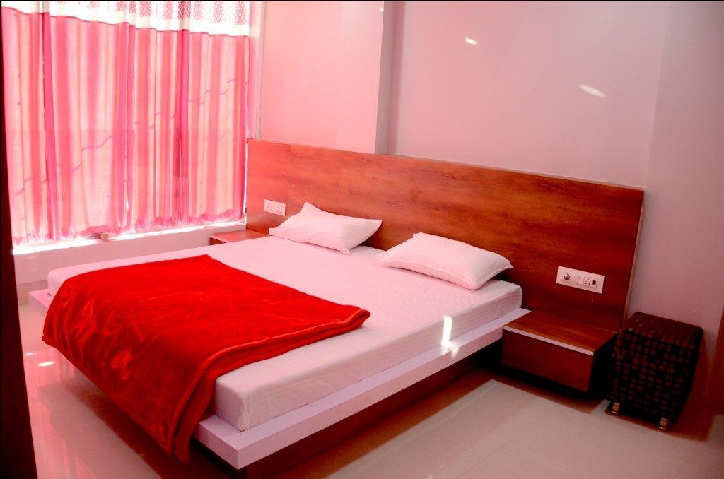 Hotel Tathastu Ujjain Eksteriør billede